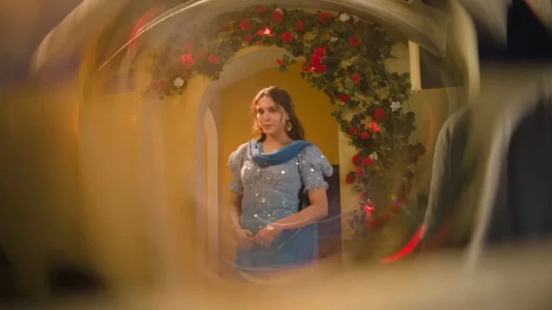 Main Vaapas Aaunga - Vedang Raina and Sharvari Carry the Past’s Weight